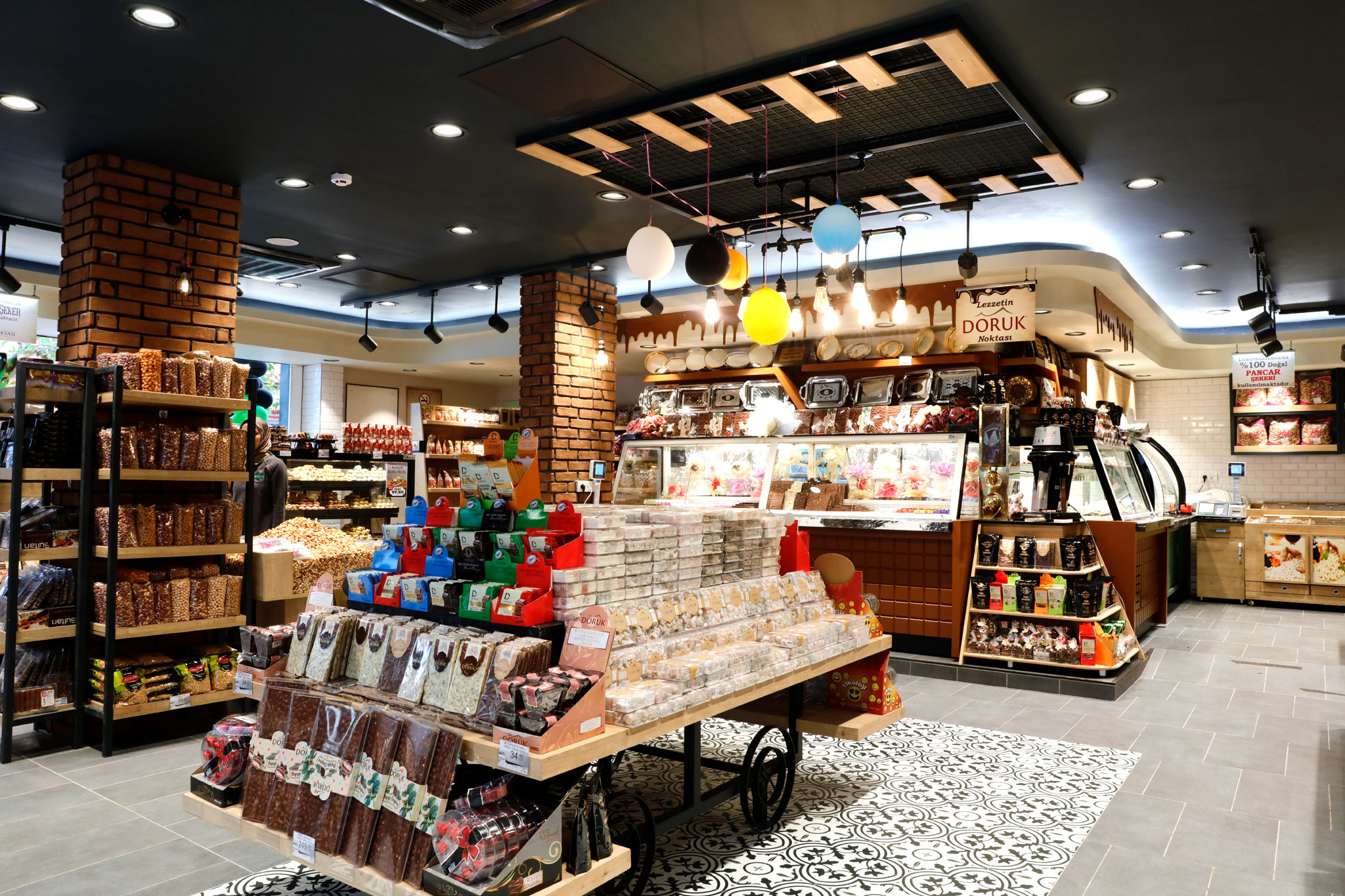 Mağaza Dekorasyonunda Ahşap Neden Tercih Edilir?